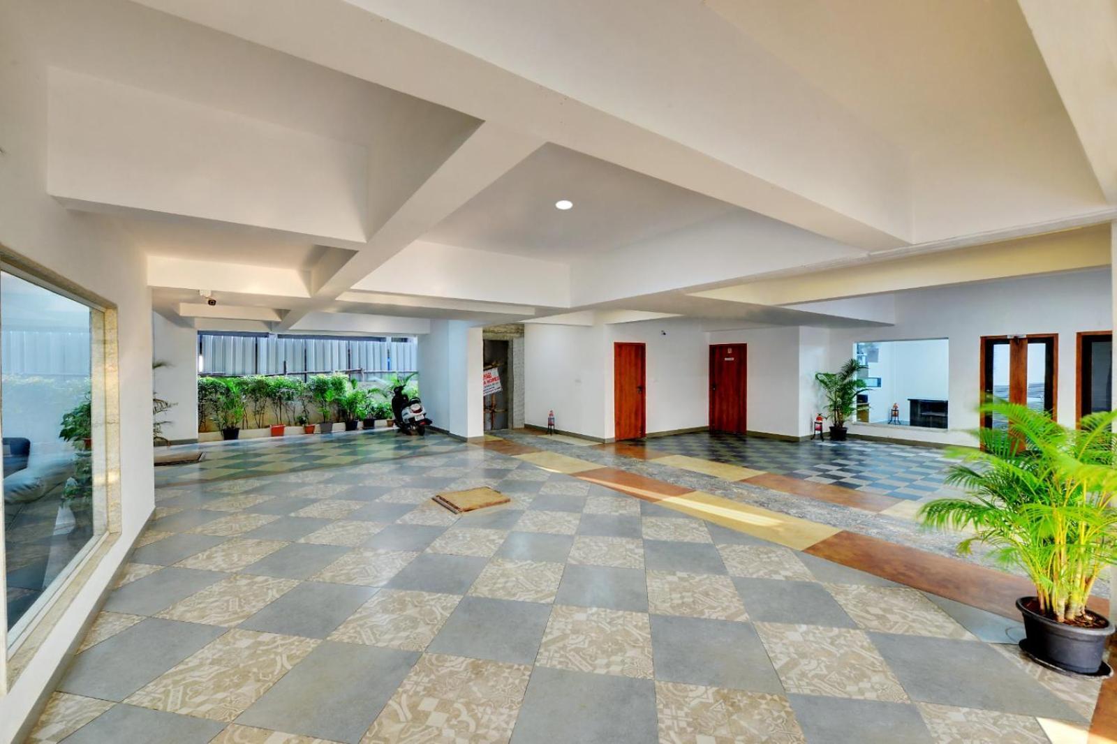 Yahweh Suites Bangalore Exterior foto