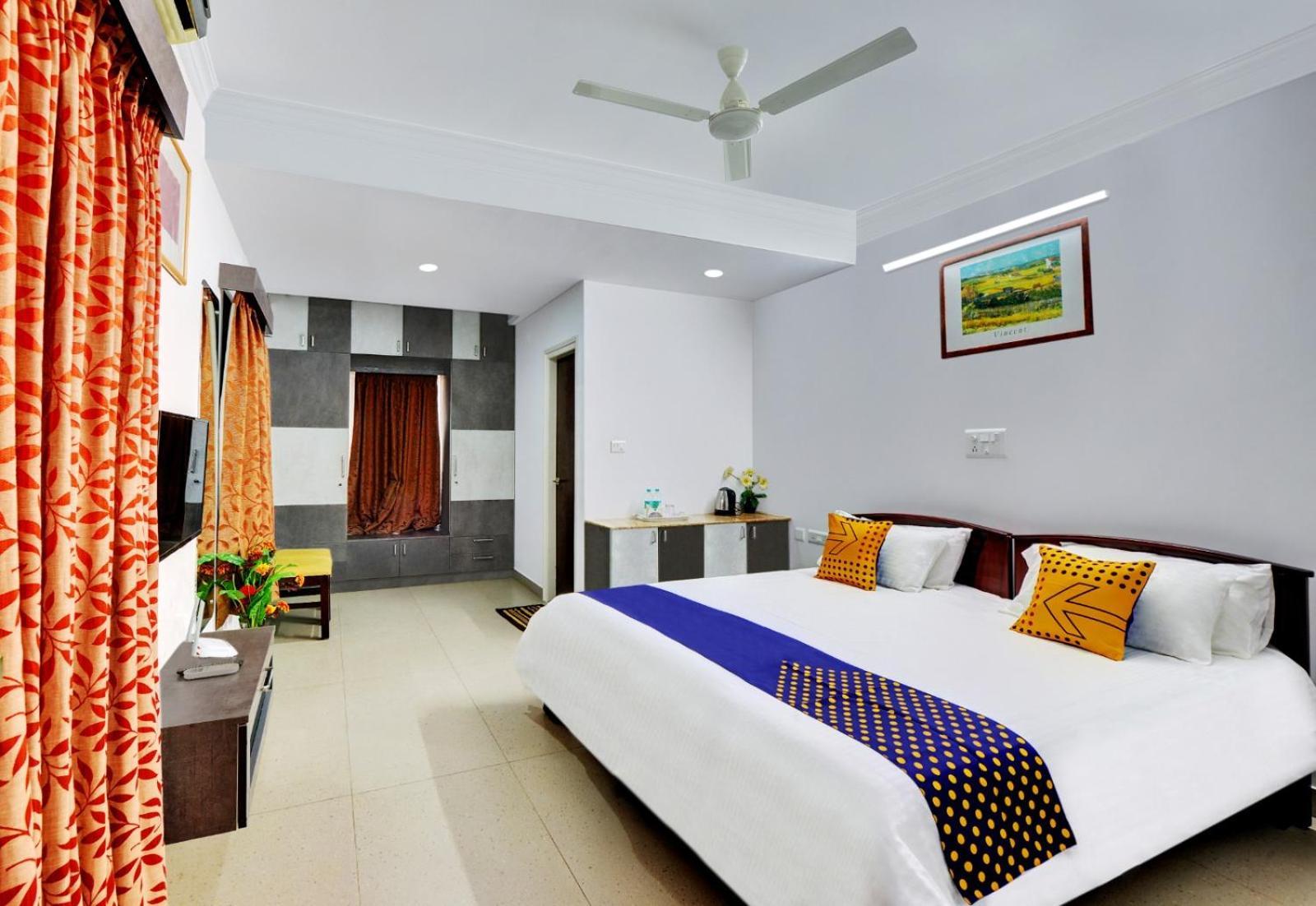Yahweh Suites Bangalore Exterior foto