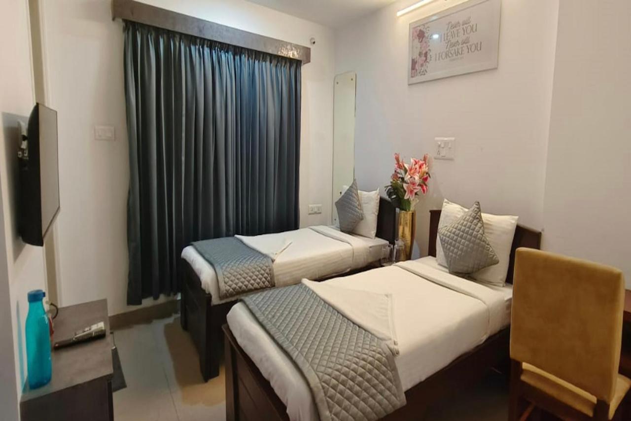 Yahweh Suites Bangalore Exterior foto