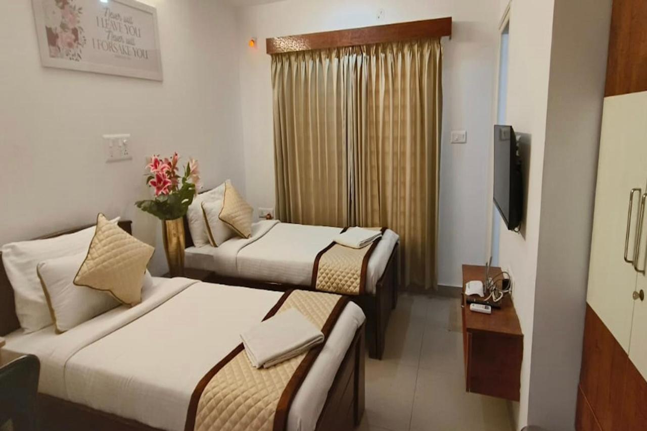 Yahweh Suites Bangalore Exterior foto